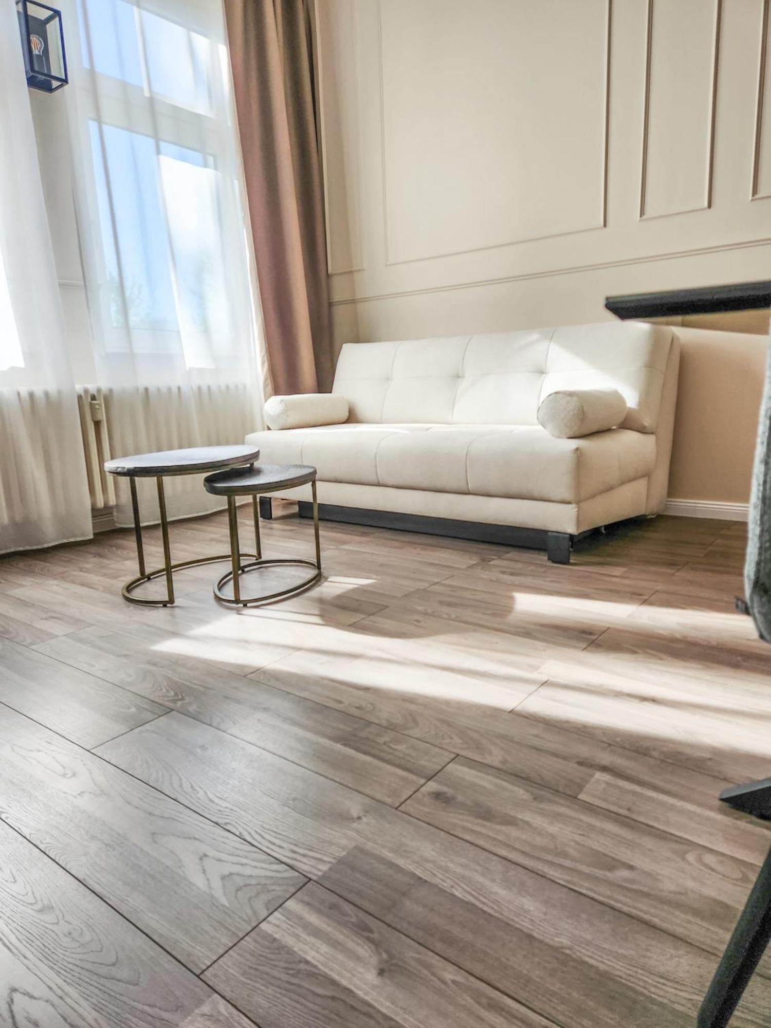 Geli Homes L1 - 2X Zimmer, 2X Kingsize Bett, 1 Bis 4 Personen, Parkplatz, Tv, Wifi, Top Kueche, Kaffee, Tee Lünen المظهر الخارجي الصورة