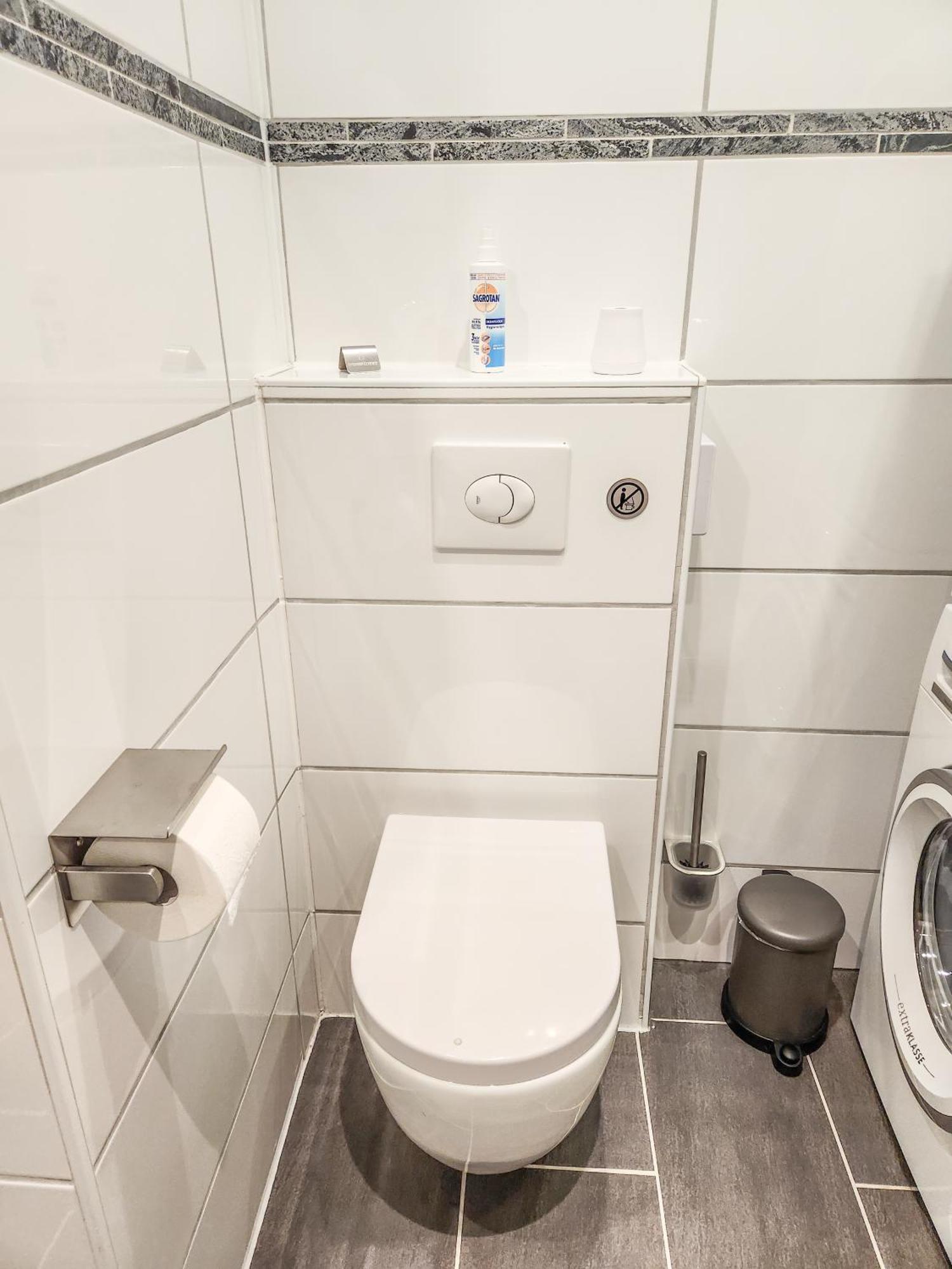 Geli Homes L1 - 2X Zimmer, 2X Kingsize Bett, 1 Bis 4 Personen, Parkplatz, Tv, Wifi, Top Kueche, Kaffee, Tee Lünen المظهر الخارجي الصورة